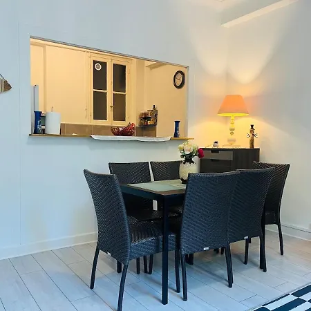 Large For 4 People Apartment Nice