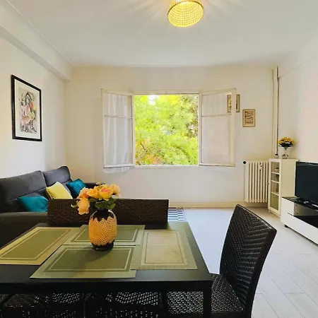 Apartment Large For 4 People *
