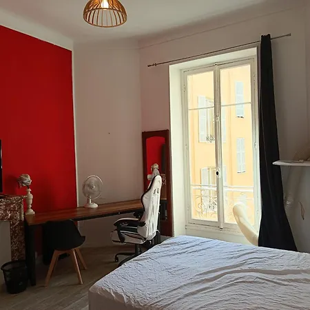 Homestay Au Centre De Proche De La Grande Climatisee Direct Tram Durandy Aeroport *