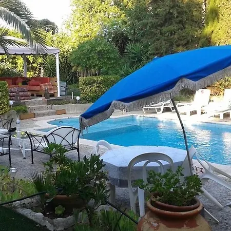 Independant En Calme, Jardins Et Piscine A 5 Min De La Nice