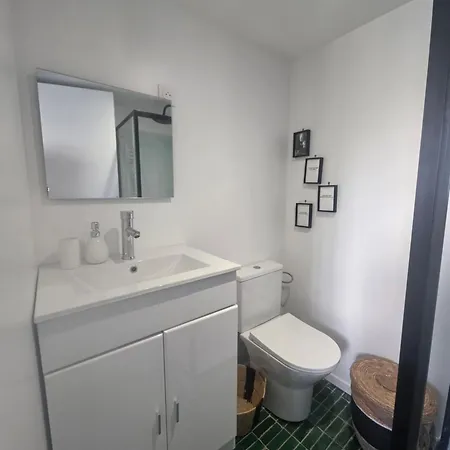 Guest house Maisonnette De Charme Independante Dans Propriete Prive & Jardin A Cimiez
