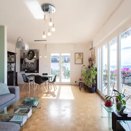 Villa With Amazing View In A Perfect Location Nice