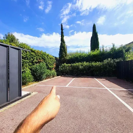 Holiday home 3 Bedrooms With Private Garden And Pool