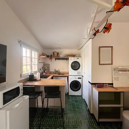 Guest house Maisonnette De Charme Independante Dans Propriete Prive & Jardin A Cimiez