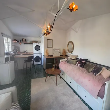 Guest house Maisonnette De Charme Independante Dans Propriete Prive & Jardin A Cimiez