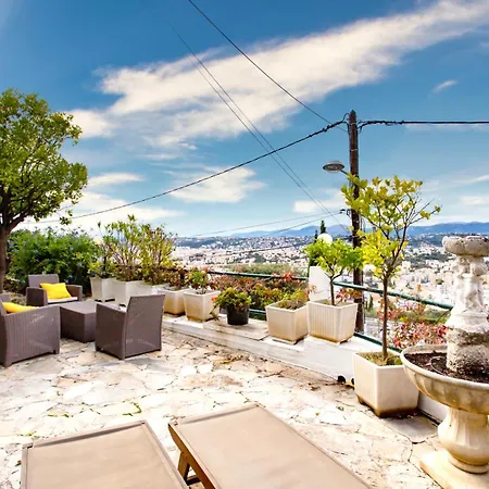With Amazing View In A Perfect Location * Nice
