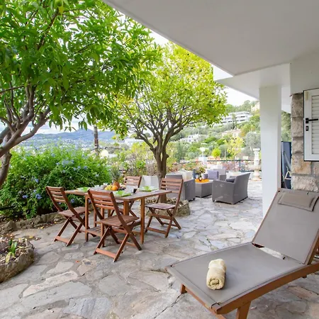 Villa With Amazing View In A Perfect Location *