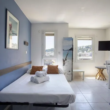 Apartment Air-conditioned Near The Train Station *