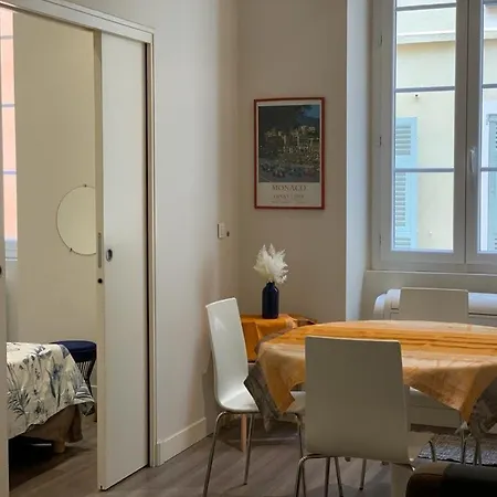 Charming Air-conditioned Apartment-prime Location In Old * Nice