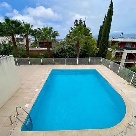 Apartment West Ground-floor One Bedroom With Parking, Garden, Pool