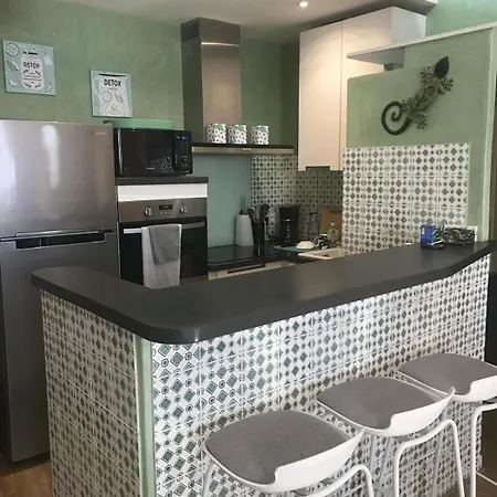 Apartment Coquet 2 Pieces A 2 Pas De La