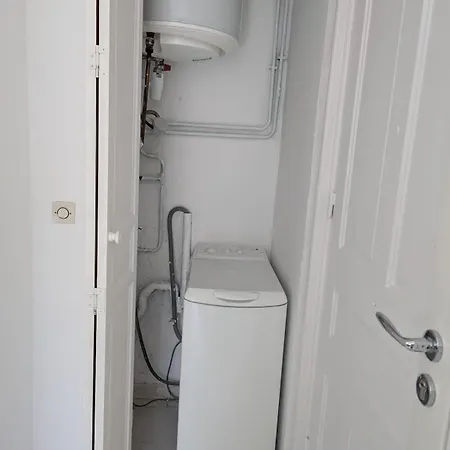 2 In Nice, Center Apartment