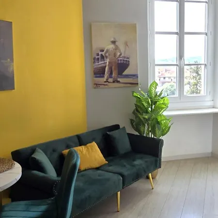 Apartment Sunny Loft At Gate Of Old *