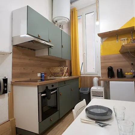Apartment Au Coeur Du Vieux-nice, A 5 Minutes Nice