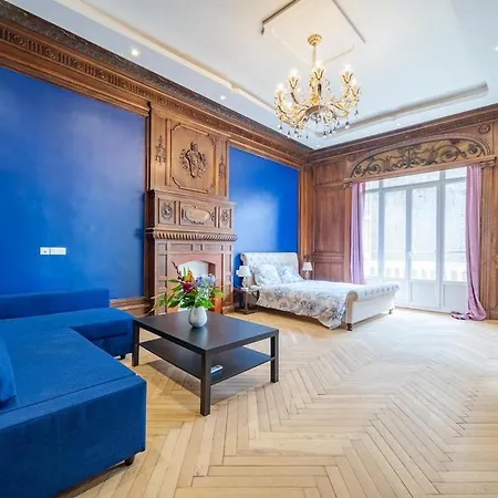 Monique Elegant-free Parking Apartment *
