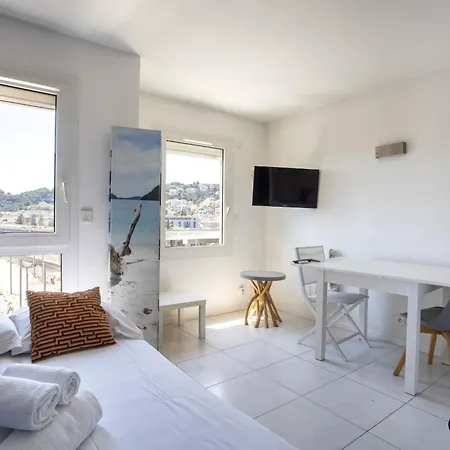 Apartment Air-conditioned Near The Train Station Nice
