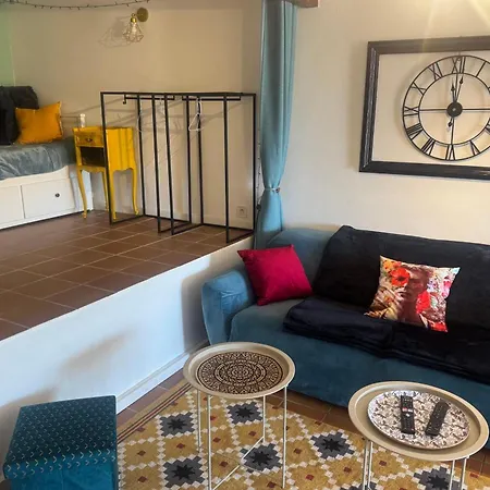 Beautiful 45 M With Terrace In *