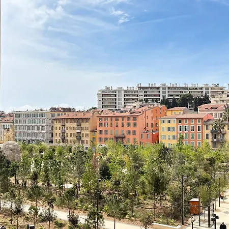 Garibaldi 2 Bedrooms, 2 Bathrooms, Ac Apartment
