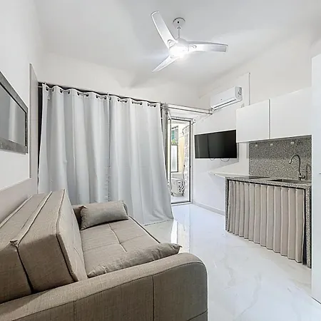 Elegant Riviera In Apartment