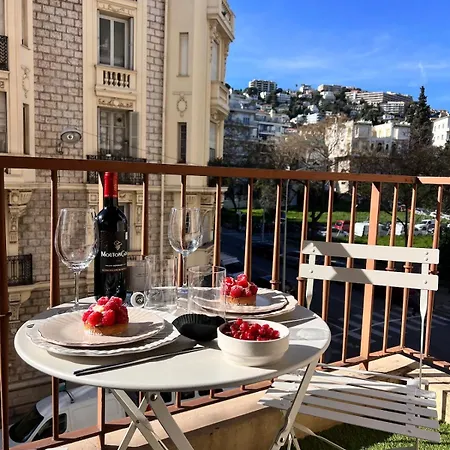 Charme Nicois, 15min De La Mer, 3 Chambres, Climatisation, Terrasse * Nice