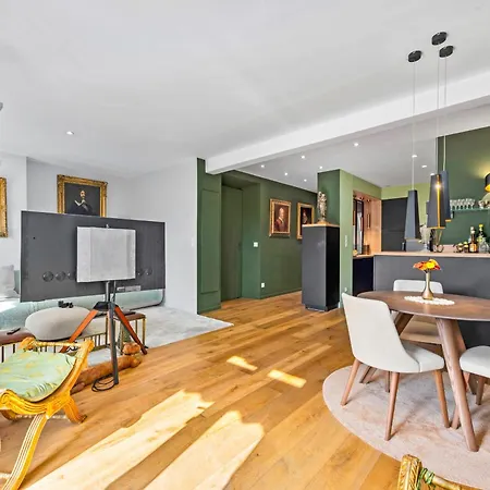 Lumineux Centre, Parking, Clim Apartment