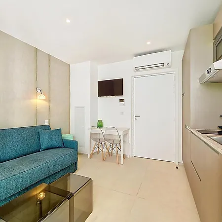 Nestor&jeeves - Julianna Emeraude - Nice, Ac, Walk To Apartment