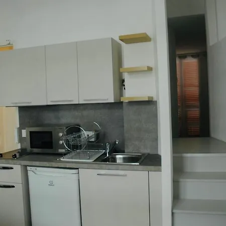 Bel Appartement, Balcon, 15 Minutes Du Centre *