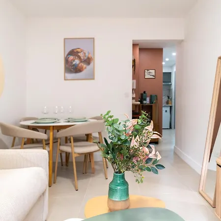 With 1 Bedroom, Gambetta, Russian Church Apartment Nice