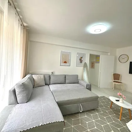 A 5min De La Climatise Apartment Nice