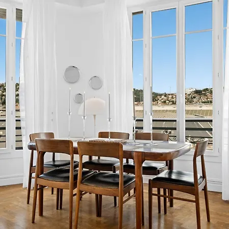 Renting - Auber - Elegant Bright View Station Ac Elevator Apartment Nice
