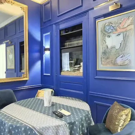 Apartment Gloria Golden Blue