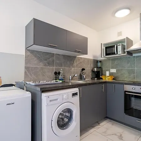 Apartment Petit Cocon Nicois - Cosy Proche De La Gare Et Du Centre Nice