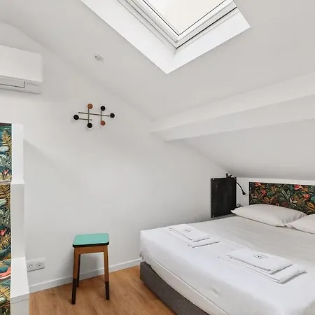 Magnifique Maison Avec Parking A 50m De La *