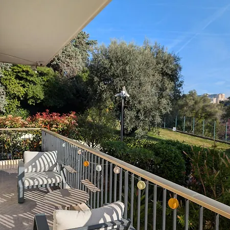 In A Luxury Community Nice