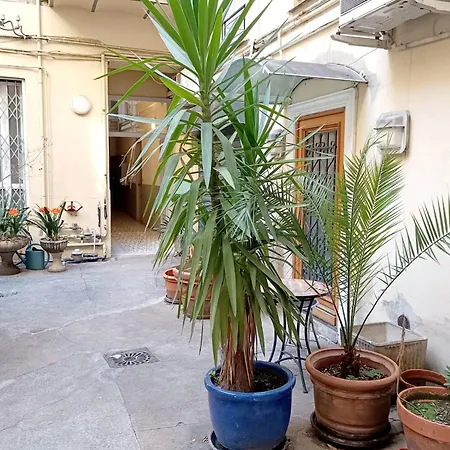 Apartment Bright And Quiet In Nice