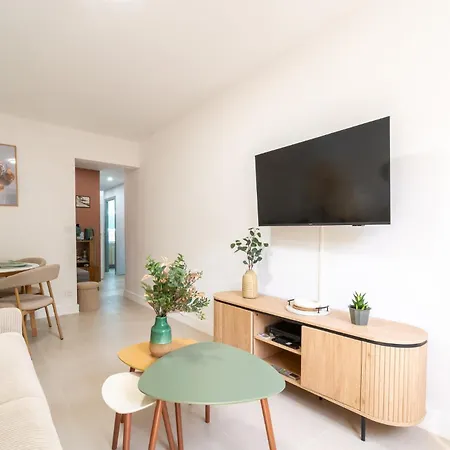 With 1 Bedroom, Gambetta, Russian Church Apartment Nice