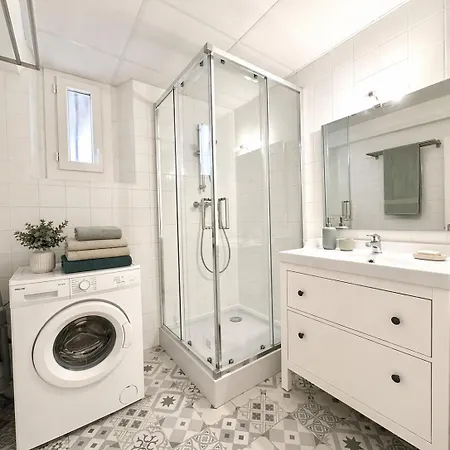 Apartment In Vieux-nice, Saleya Nice