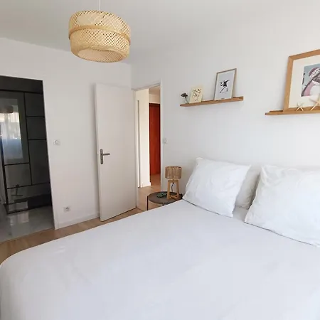 Apartment 2-rooms - Wifi And Balcony Nice
