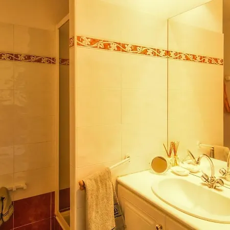 Apartment Bright Two-room With Terrace In Jean-medecin