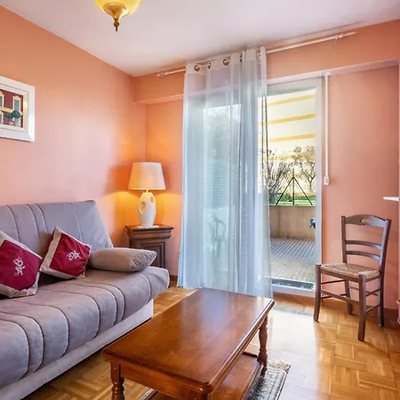 4pr Terrasse Vue Jardin Apartment