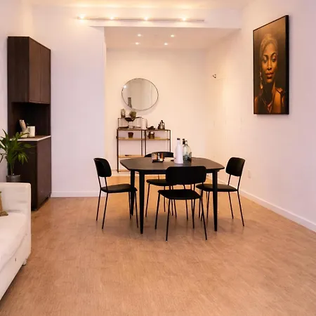 Apartment Beautiful With Terrace And Balcony