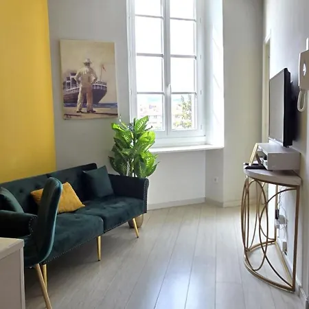 Apartment Sunny Loft At Gate Of Old Nice