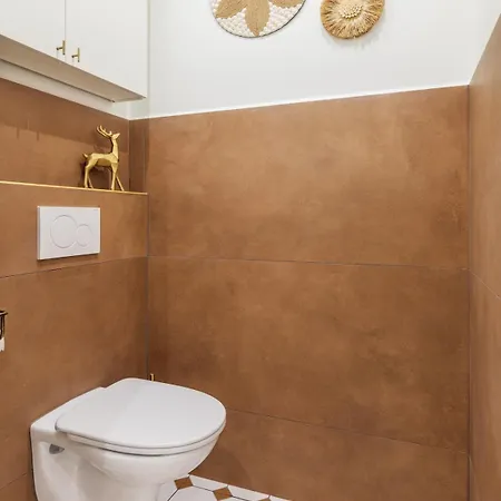 Charme Nicois, 15min De La Mer, 3 Chambres, Climatisation, Terrasse Apartment *
