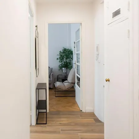 L1 Staywizus - 2p Berlioz, Ac & Wi-fi Apartment