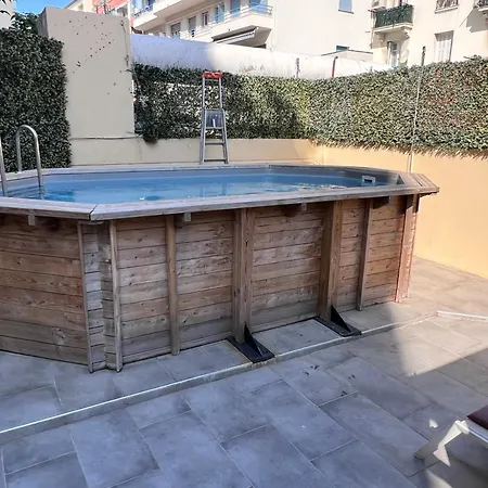3 Chambres, Piscine Privee Et Parking