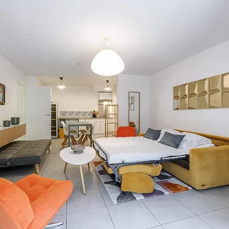 T2 Avec Terrasse Et Parking Privatif