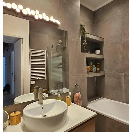 3 Pieces - 2 - Port De Apartment *