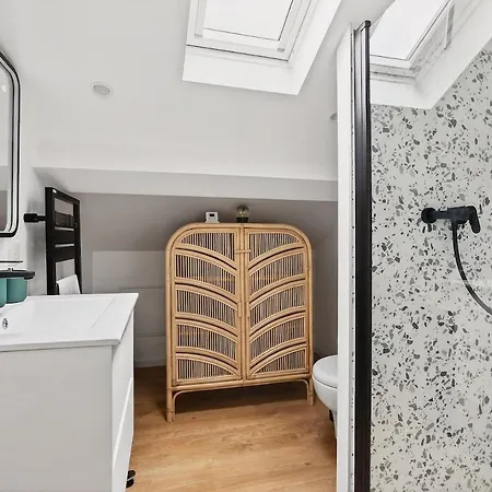 Apartment Magnifique Maison Avec Parking A 50m De La