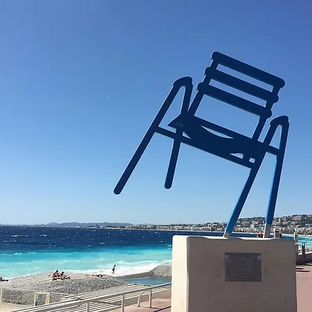 Proche Promenade Des Anglais, Climatise *