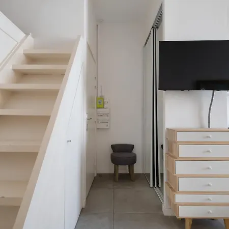 Vintage Apartment